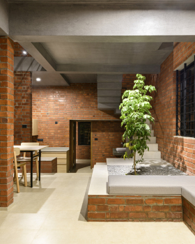 印度窄砖别墅丨Srijit Srinivas  ARCHITECTS