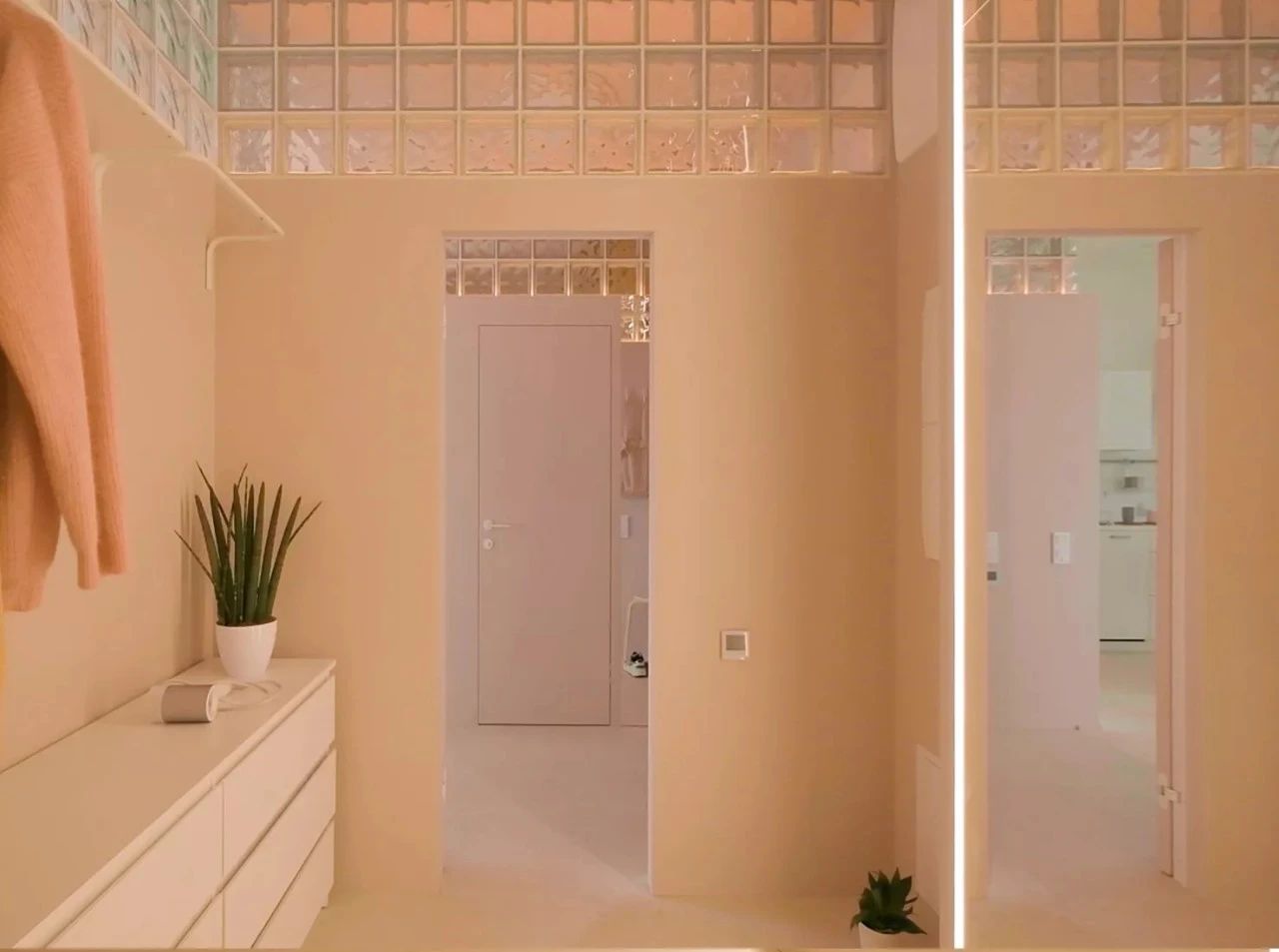 40㎡玻璃砖小宅丨Tatyana Ponomareva 和 Olga Elizarova-20