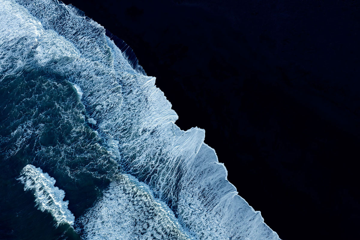 Spectacular Aerial Photography Welcomes Us to 2018-137