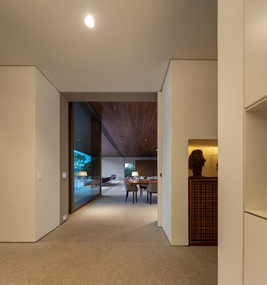 A Weekend Residence with a Dynamic Mix of Volumes, Spans and Cantilevers-19