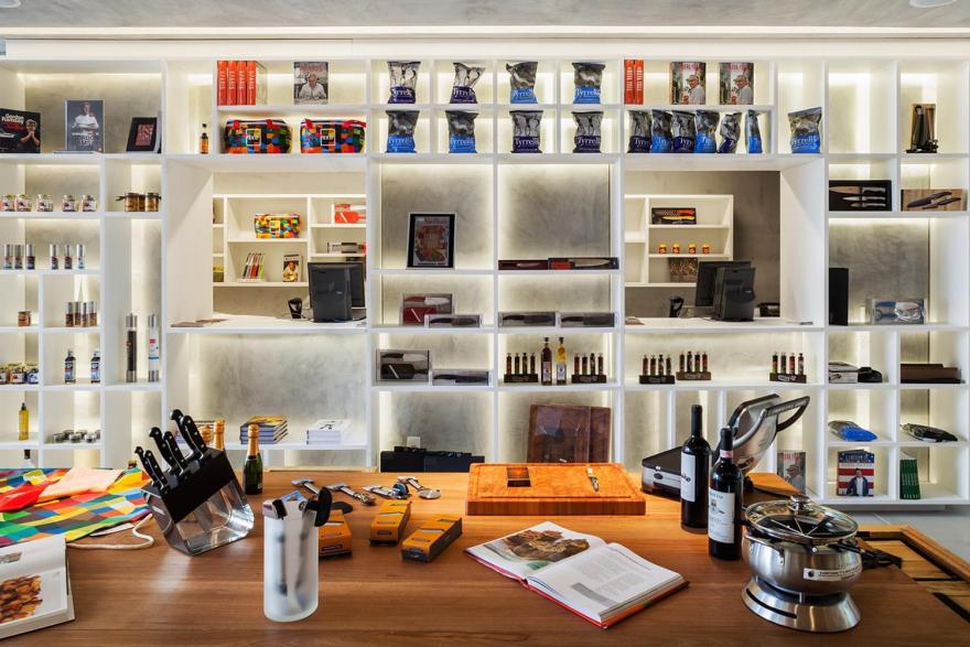 现代风格美食店铺设计,创意与实用性兼具-6