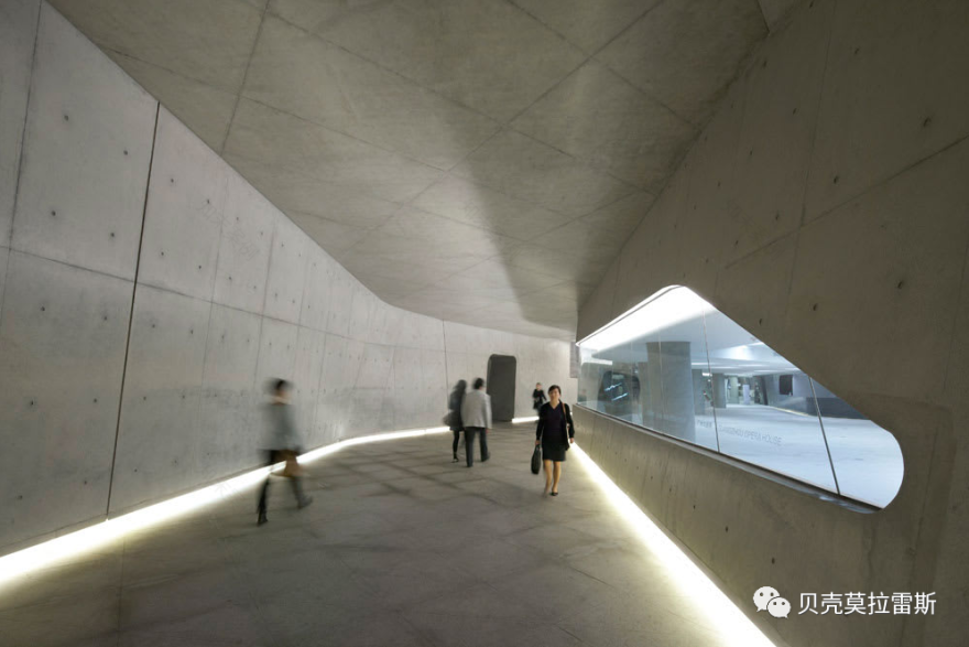 阿利耶夫文化中心丨阿塞拜疆丨扎哈·哈迪德-37