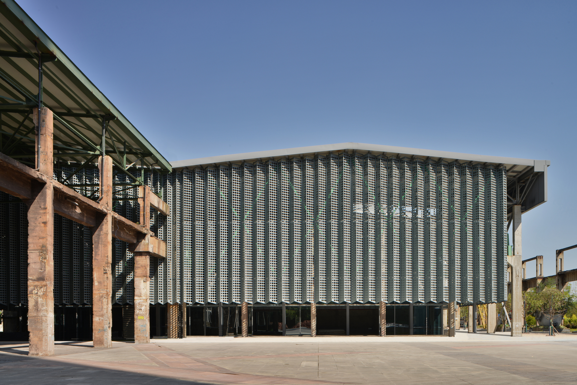 Chongqing Industrial Museum / WallaceLiu-32