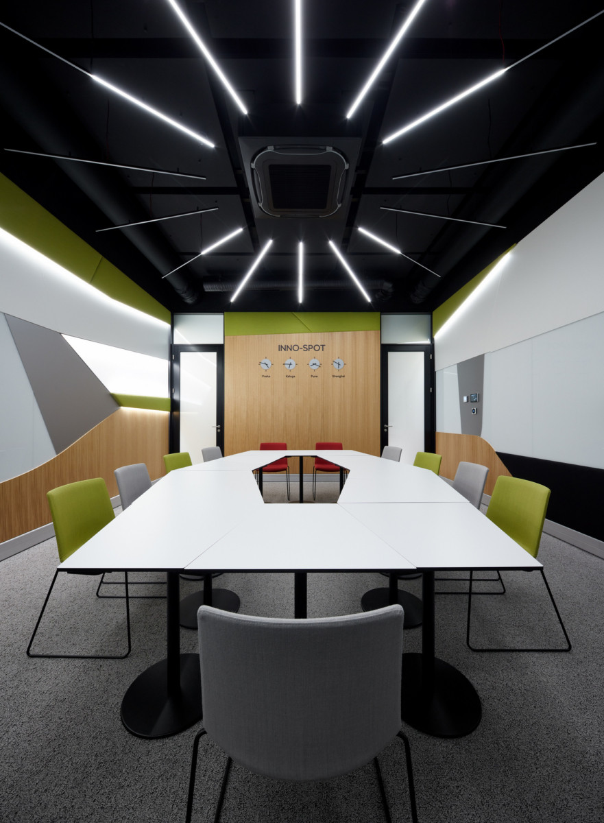 Škoda Auto 办公室设计-15