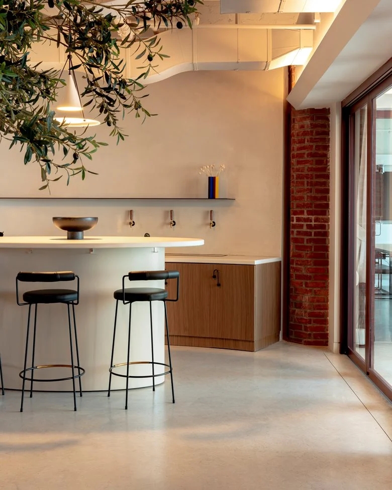 
柔和曲线和原始纹理结合低调时尚的办公室设计 - 戈者设计 | 戈者设计-17