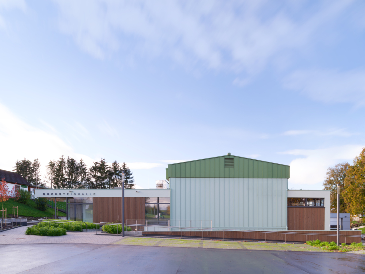  Buchsteighalle mit neuem Feuerwehrhaus in Eutingen-Weitingen - buerohauser-21