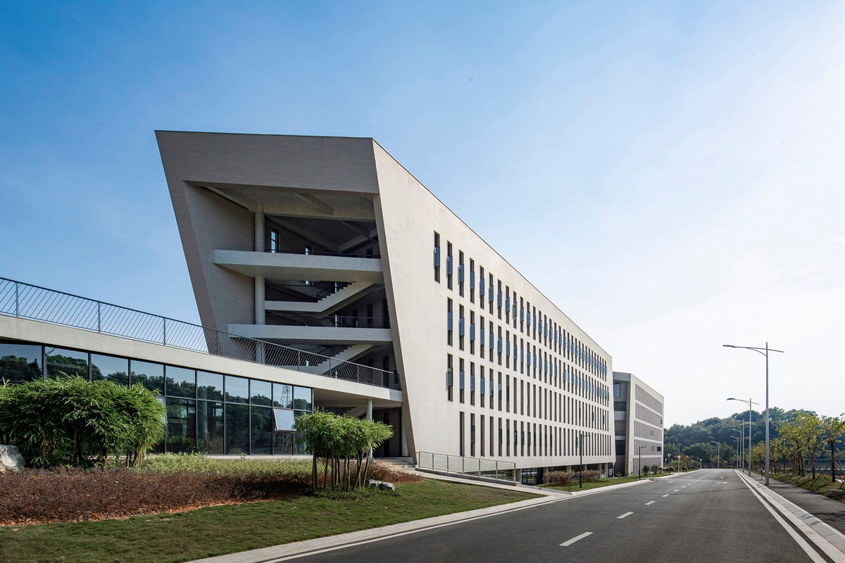 广州网易总部办公楼 建筑设计丨中国广州丨东意建筑-25