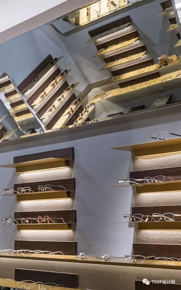 用玻璃与黄铜贯穿空间·北京阿目眼镜店铺-24