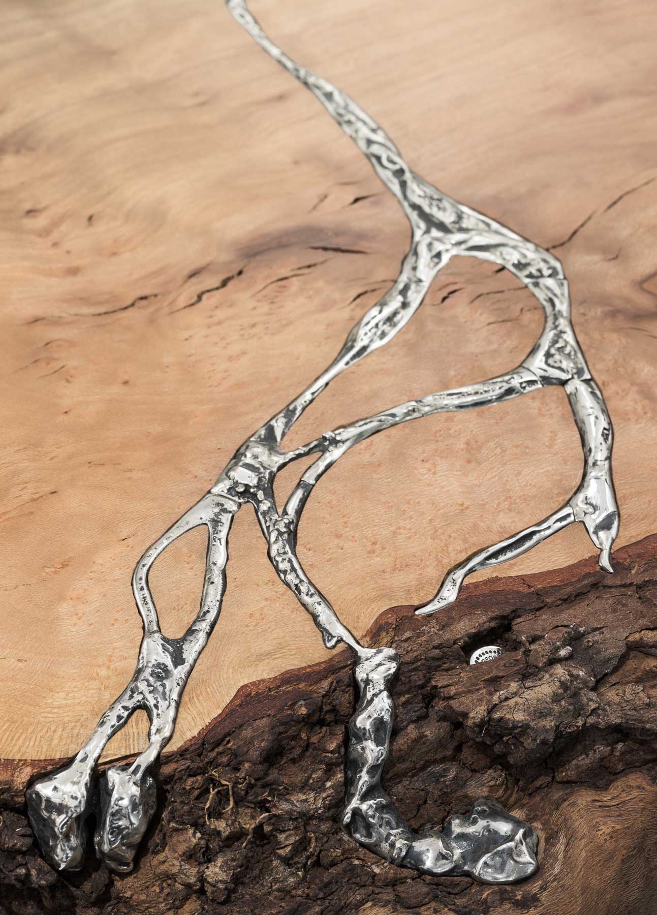 丹麦设计名宿 Georg Jensen 伦敦新旗舰店，精致奢华的艺术空间-7