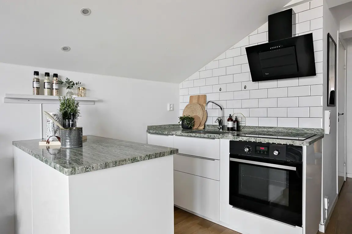 瑞典风情顶楼公寓，舒适温馨的都市栖息地-7