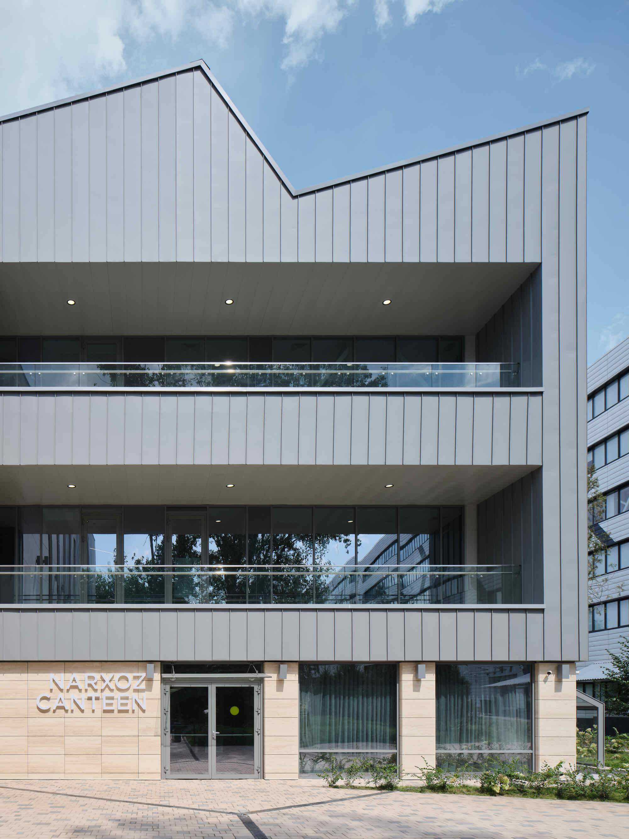 纳罗兹大学商学院丨哈萨克斯坦阿拉木图丨AGP Architects-15