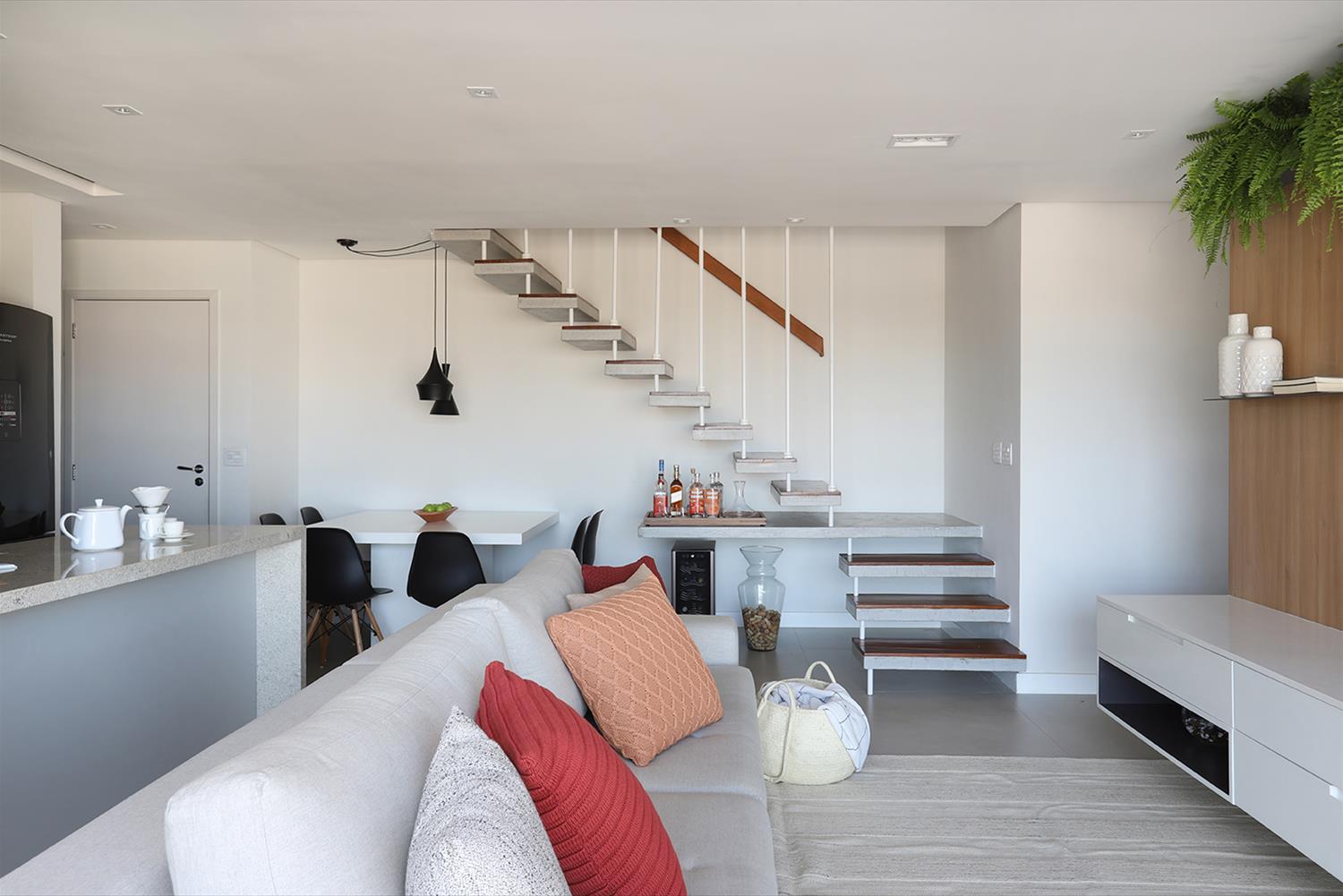 色彩斑斓的巴西公寓-6