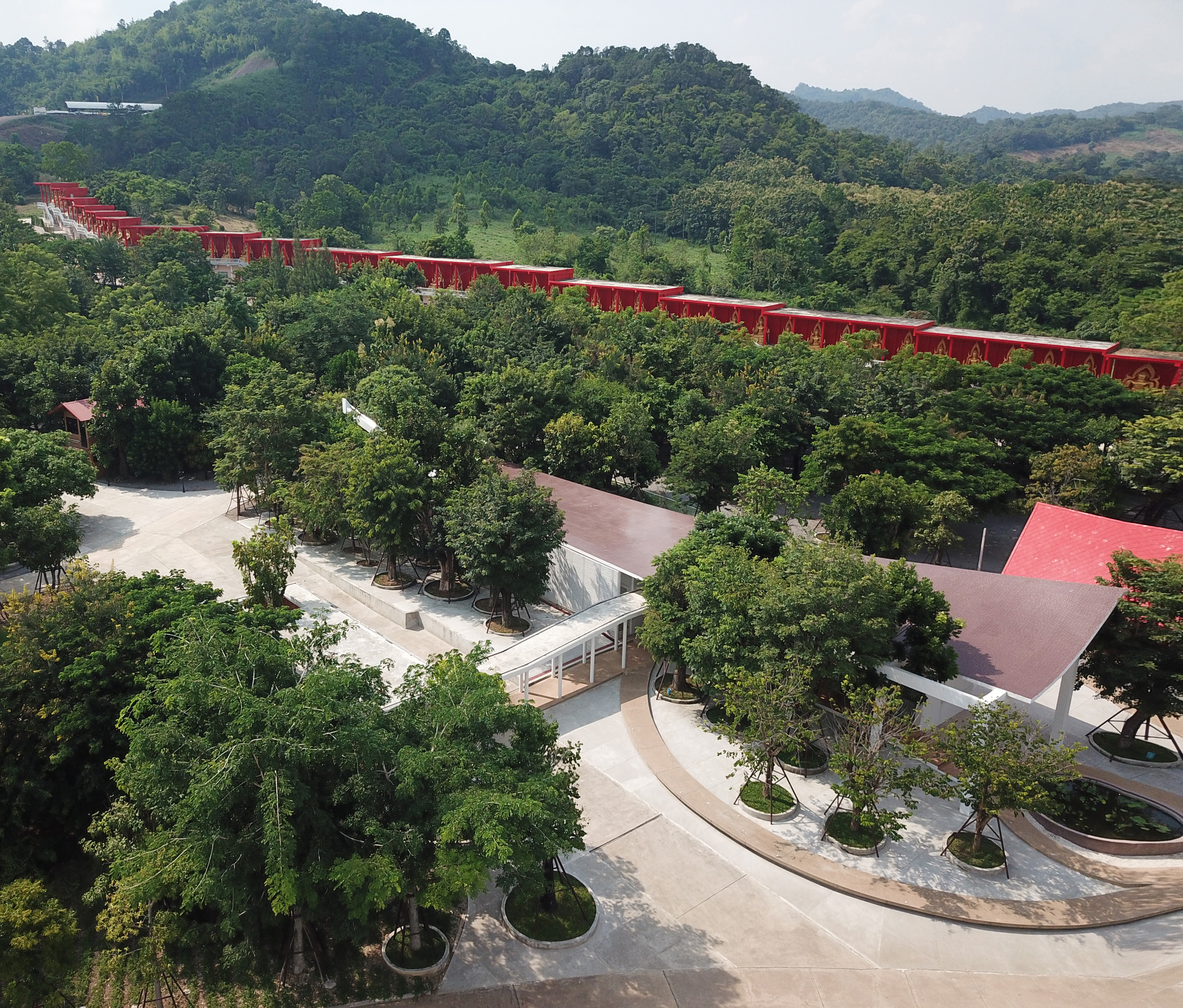 行走，房子丨泰国碧差汶丨EKAR-26