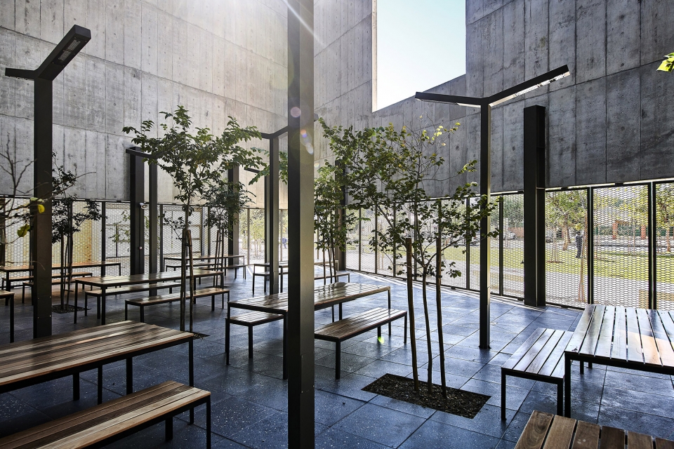 南非 Sol Plaatje 大学学生资源中心-33