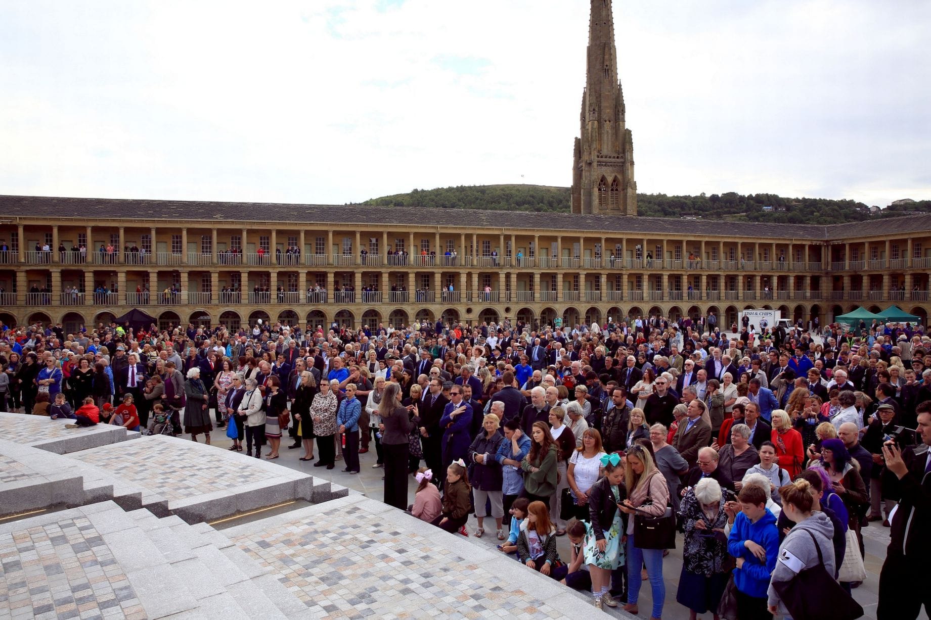 英国哈利法克斯 Piece Hall 广场 · 历史建筑的现代复兴-46