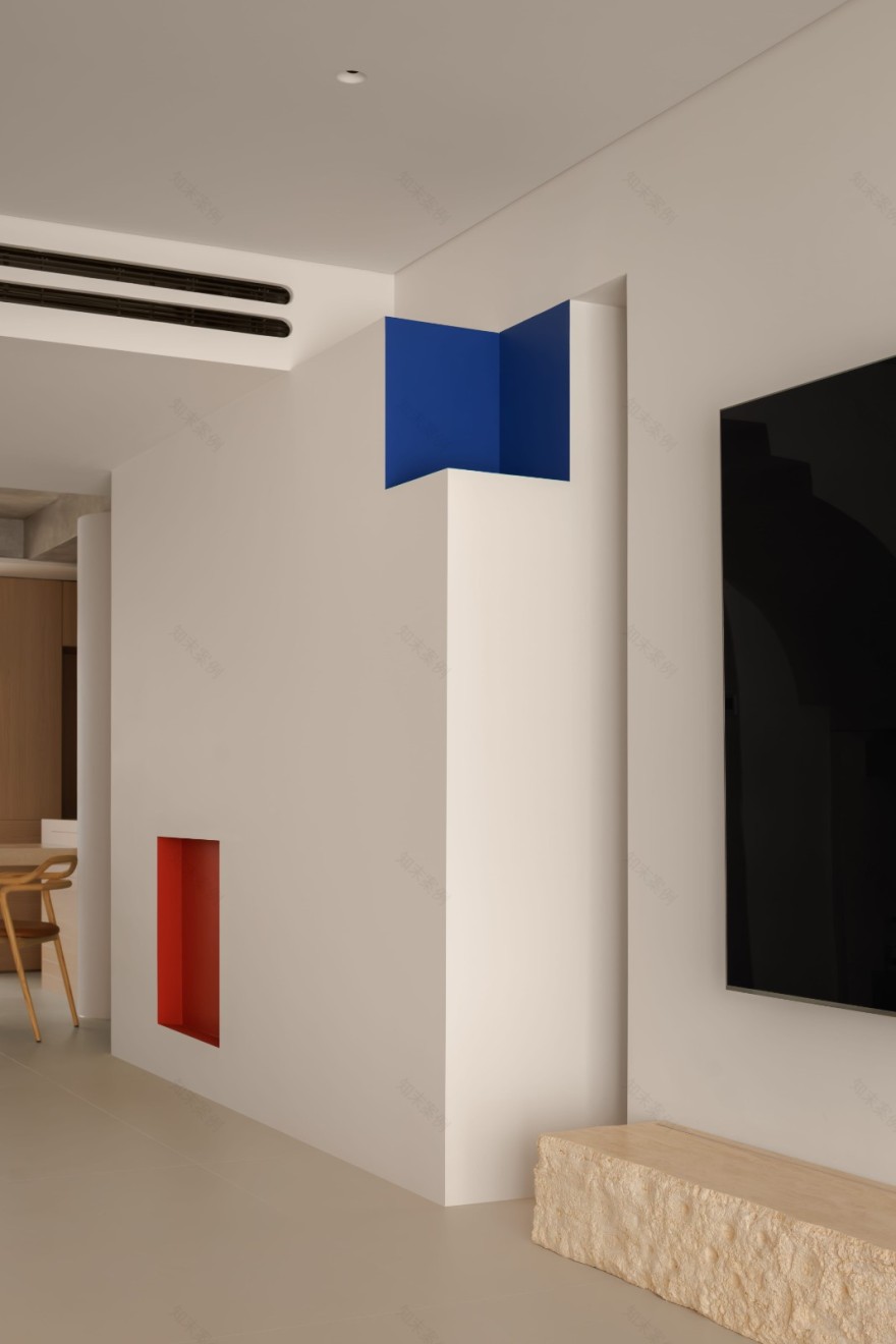 HURR赫设计丨复式的破界与重构:木质骨骼与简白画幕-27