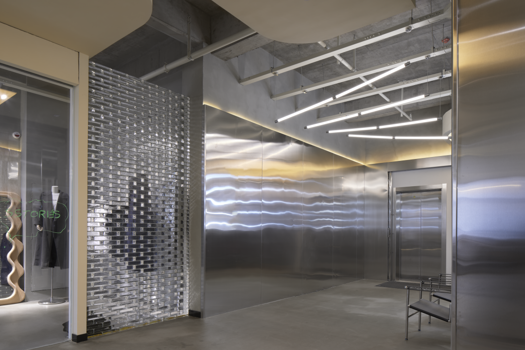 天长市多功能酒吧与服装店的艺术重生丨上海筑寸空间设计-14