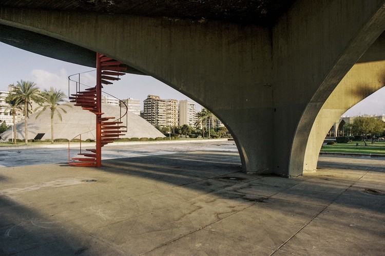 未完成的尼迈耶建筑丨黎巴嫩丨奥斯卡·尼迈耶-11