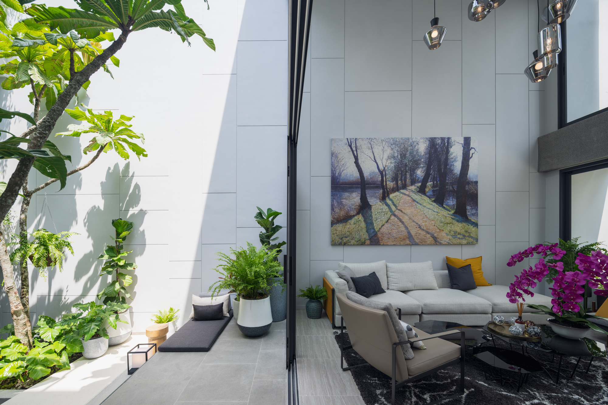 Courtyard Pattanakarn Residence / baan puripuri-17