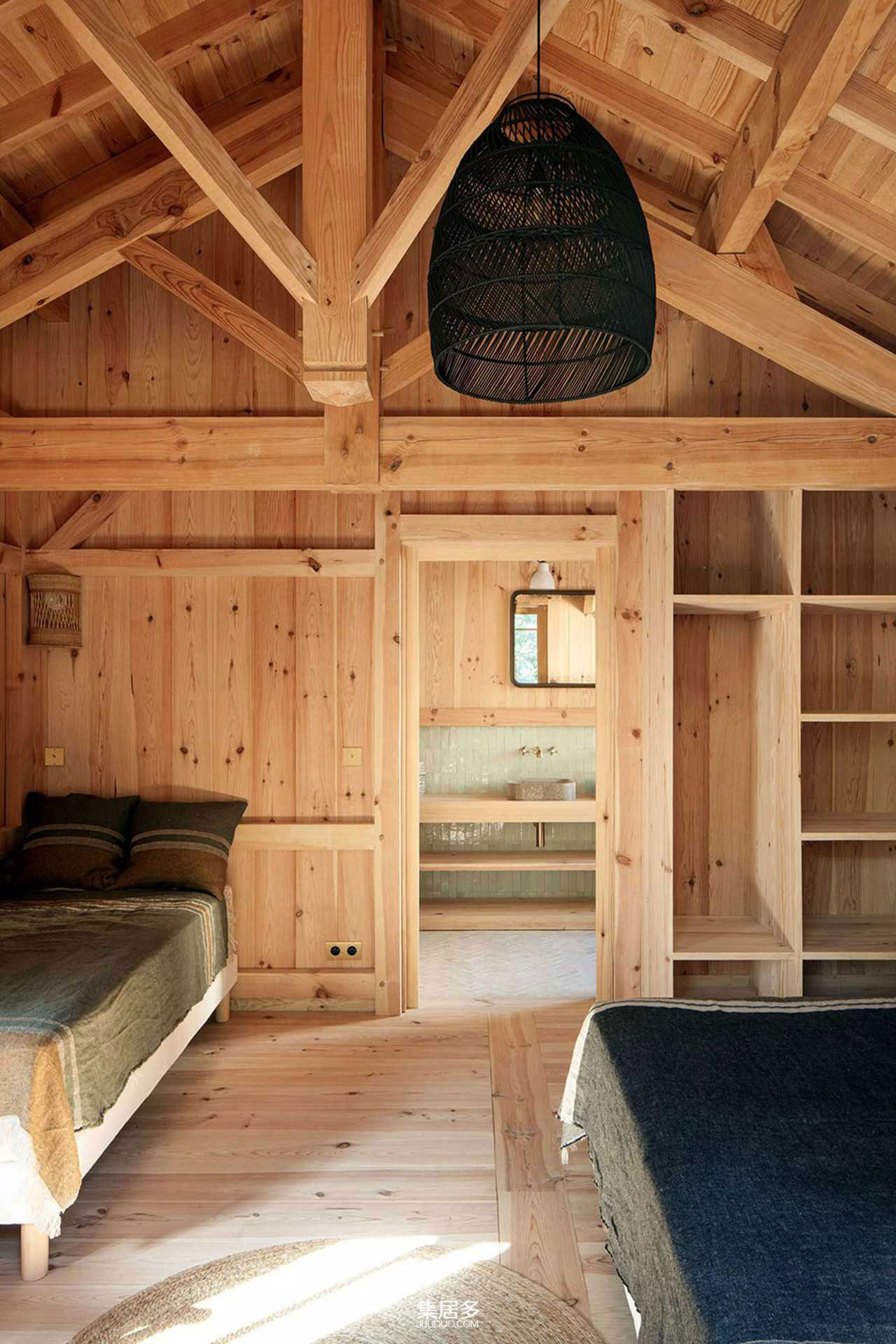 蔚蓝海岸上的木制别墅丨法国-16