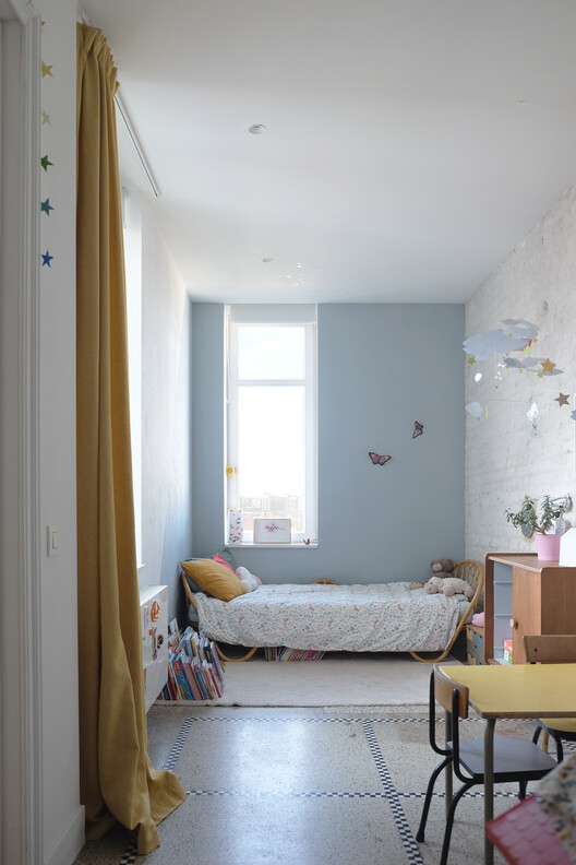 比利时 Brussels 公寓活力四溢的复式设计丨Edouard Brunet Architecte-32