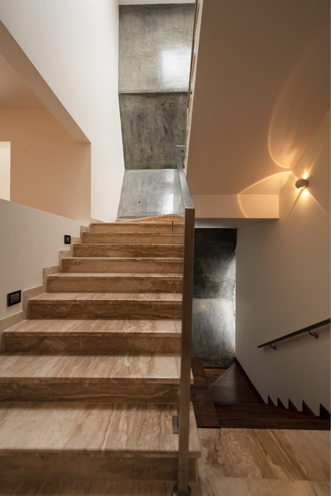 折叠空间的艺术 | 印度传统家庭的现代奢华之家-28