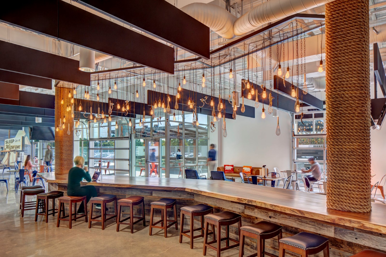 北美涂料供应商BEHR百色熊加州总部  H. Hendy Associates-4