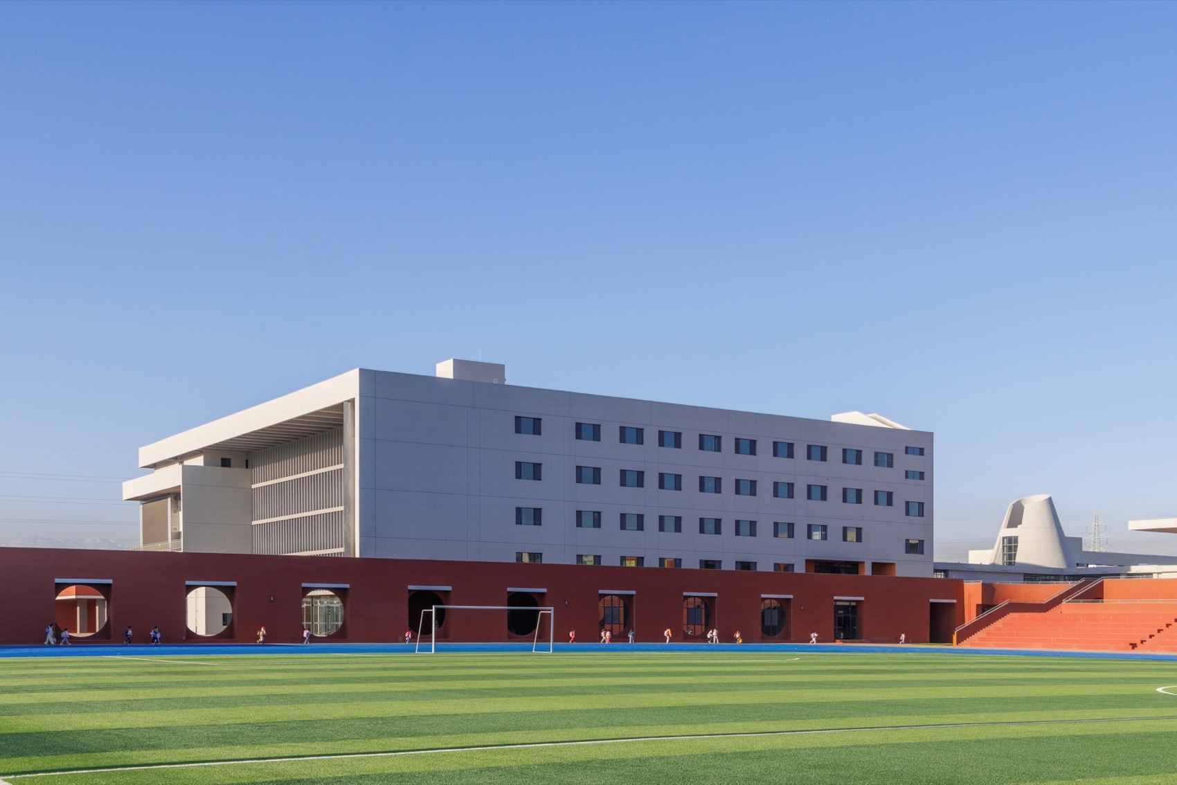 胡杨河市天北实验中学丨中国新疆丨江苏中锐华东建筑设计研究院荣朝晖工作室+趣锐（上海）-6