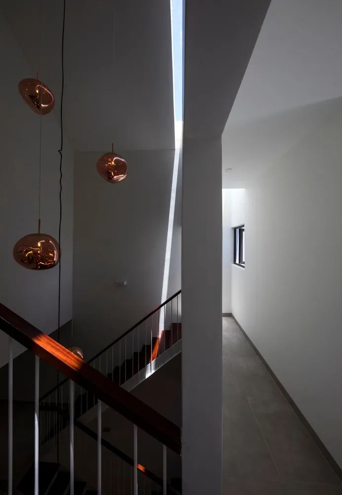 双胞胎女孩共享生活空间设计丨中国西宁丨勾勾手设计网-8