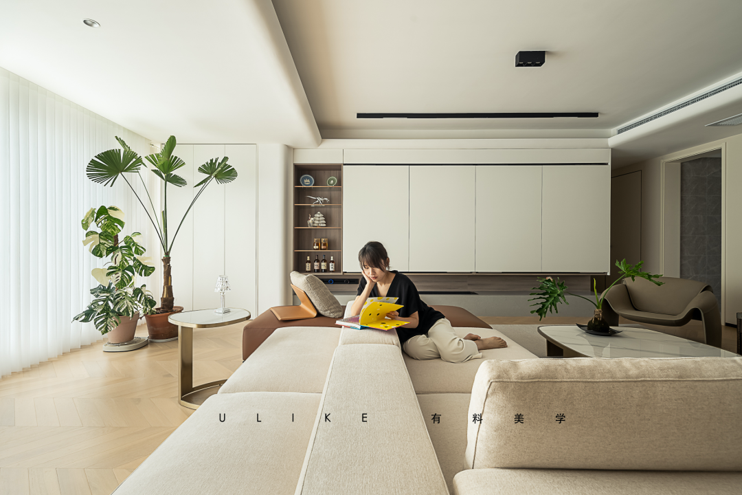 现代温馨家居,圆弧与暖色的完美融合丨YIM DESIGN-13