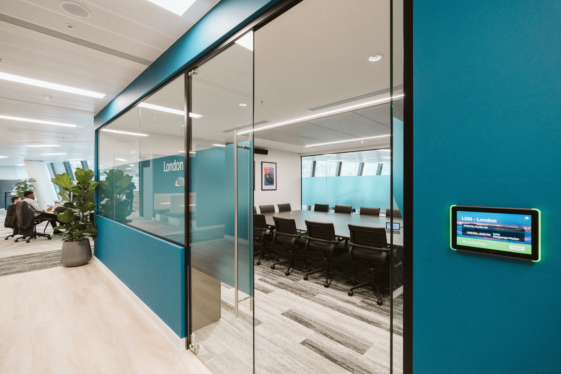 A Look Inside PEI Media’s New London Office - Officelovin'-5