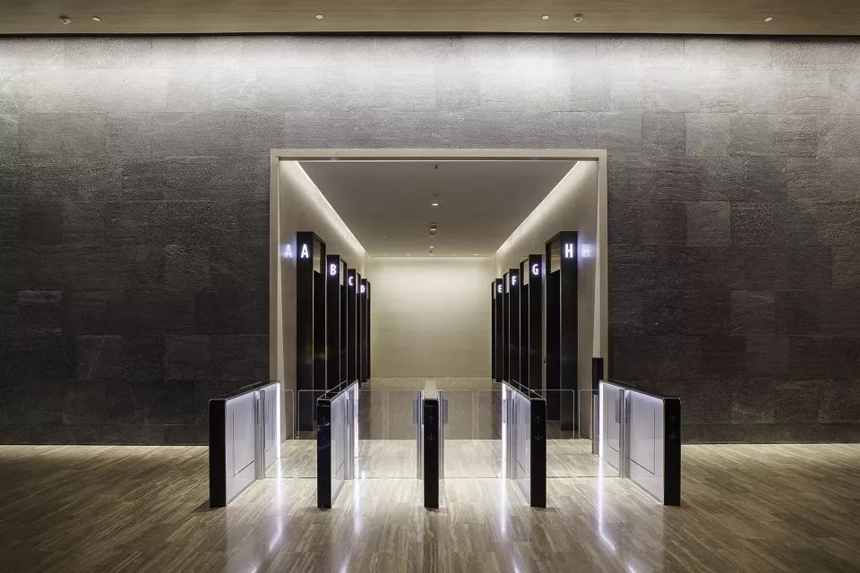 曼谷 Gaysorn II 办公商业综合体 | 融合传统与现代的创意空间-37