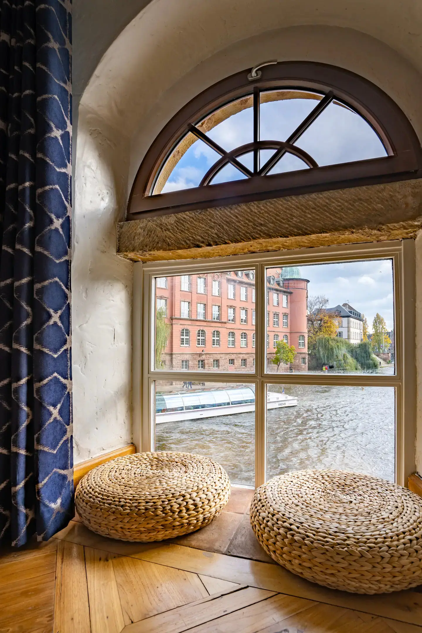 斯特拉斯堡古老磨坊的奢华艺术公寓-4