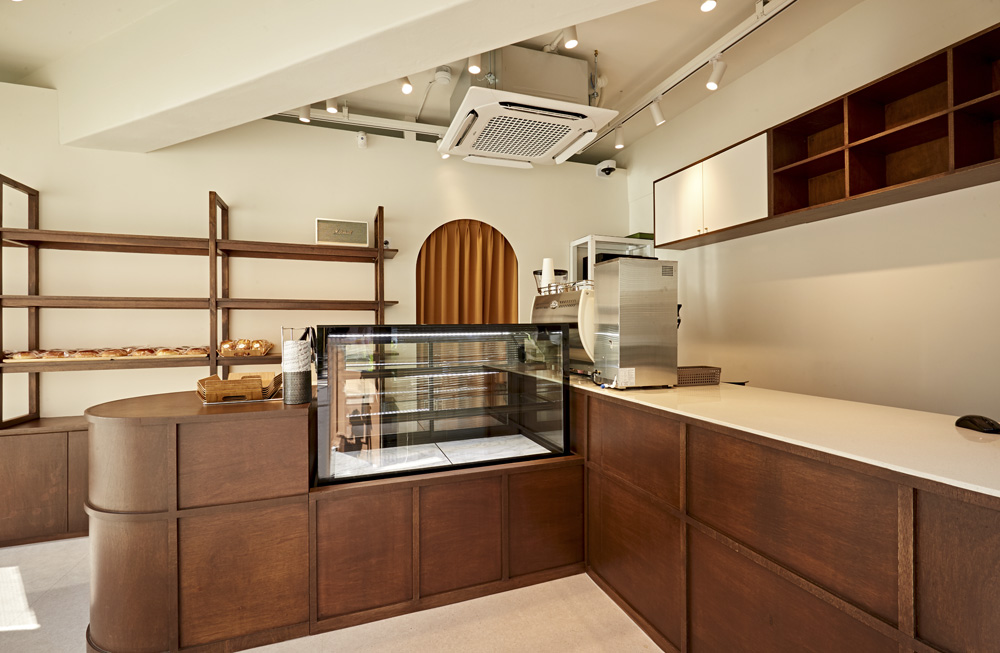 白色木纹的 15 平米贝克里公寓设计-3