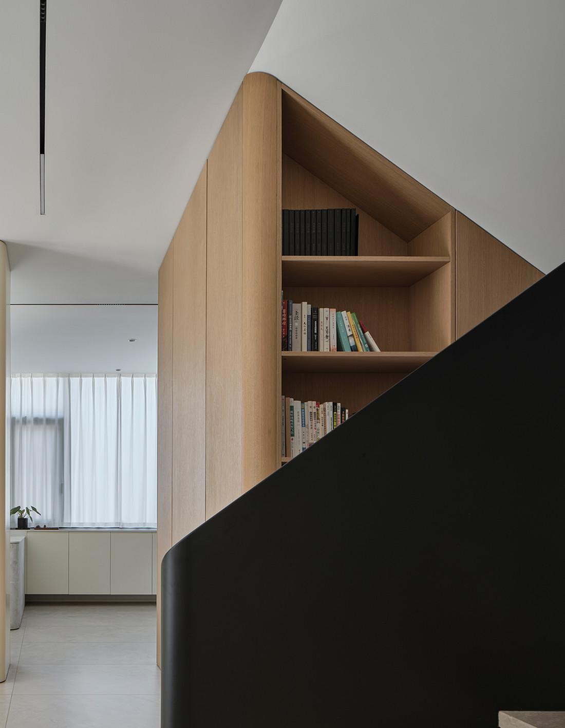 两层别墅的空间美学，高级感扑面而来-30