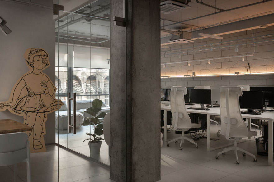 乌克兰 SVOYA 工作室办公室设计丨SVOYA studio-26