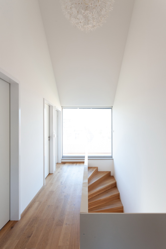 布拉格城市绿洲 · 家庭住宅与后院书房的共生设计-39