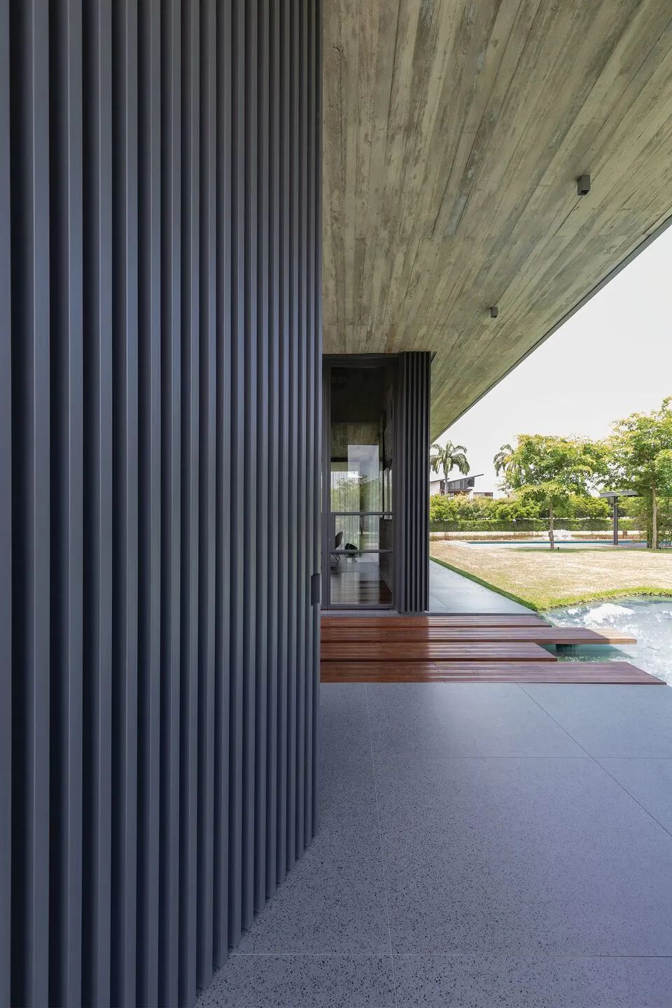 厄瓜多尔 6M 别墅 | 融入自然的简约空间-40