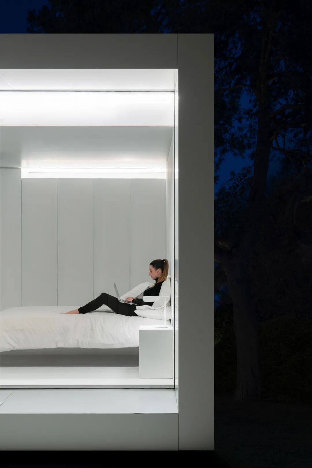 瓦伦西亚纯白极简美学私宅丨Fran Silvestre Arquitectos-28