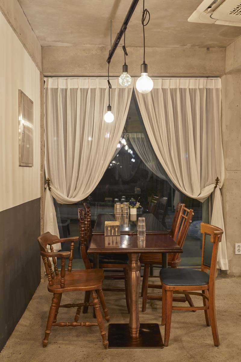 30 平米日式餐厅，极简风格打造温馨空间-18