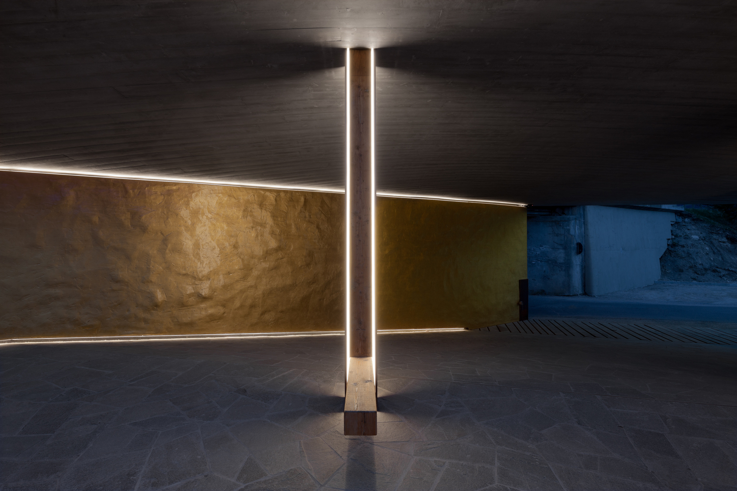 弗朗茨·克拉勒品牌南蒂罗尔地区奢侈品购物建筑设计-73