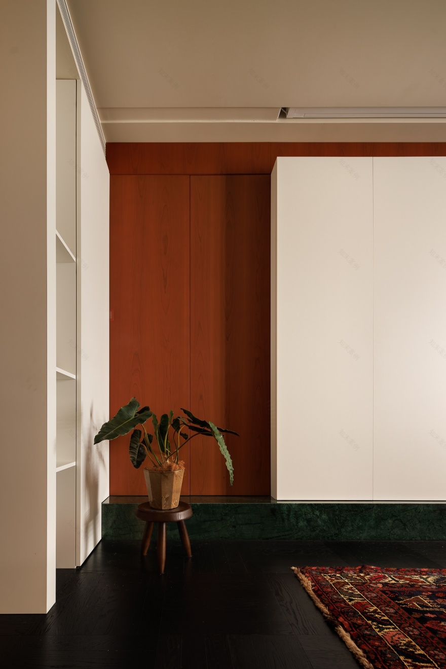 东方气韵遇上复古色彩住宅设计丨HURR赫设计-6