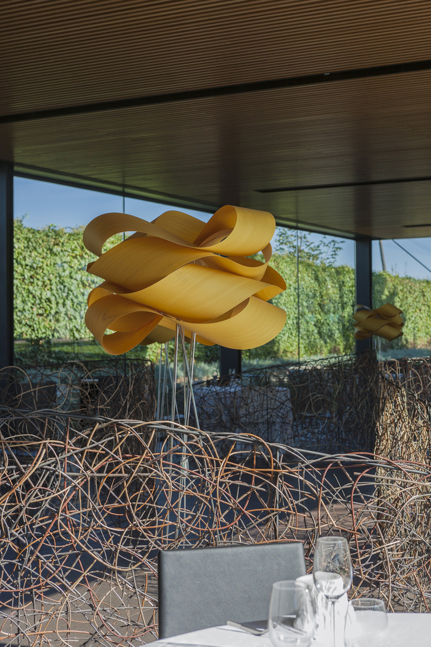 米其林星级餐厅“La Boscana”的自然有机空间-9