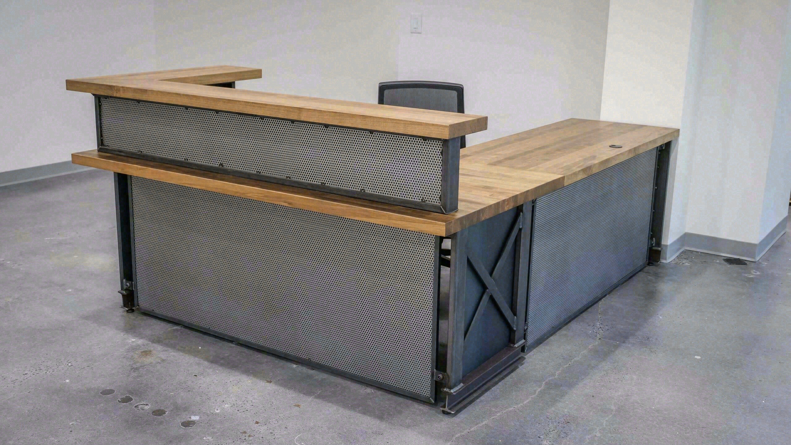 IA Podium/Lectern | Iron Age Office-48