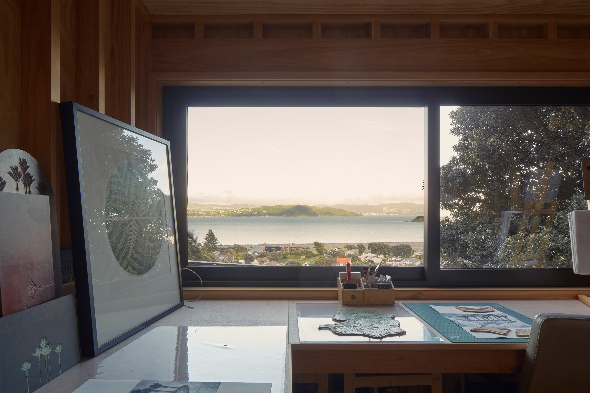 Towering house extension in New Zealand mimics "childhood treehouse"-33