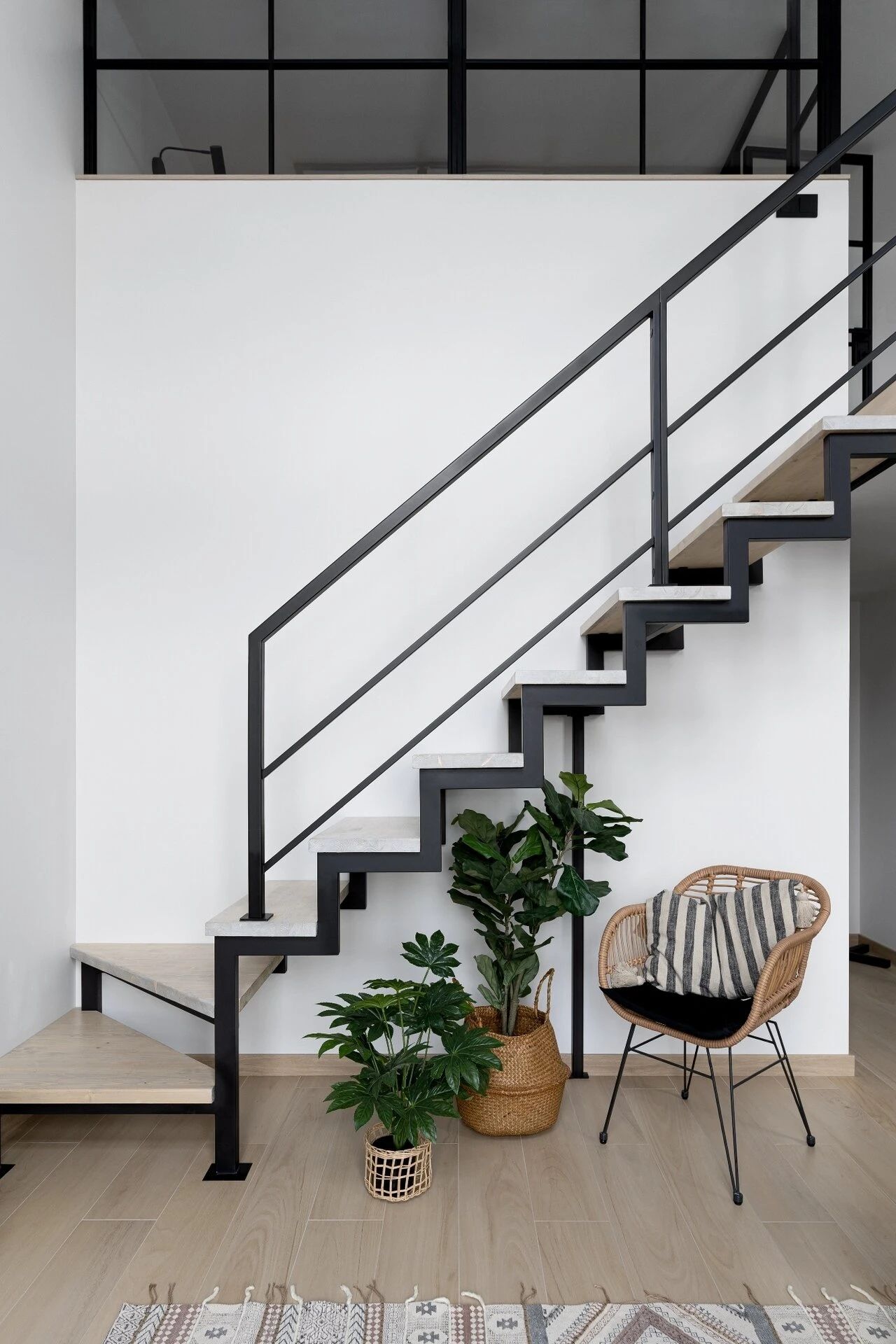 35㎡带露台的复式小宅设计-18