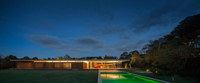 巴西 MK27 工作室打造独特曲线住宅 | Redux House-27