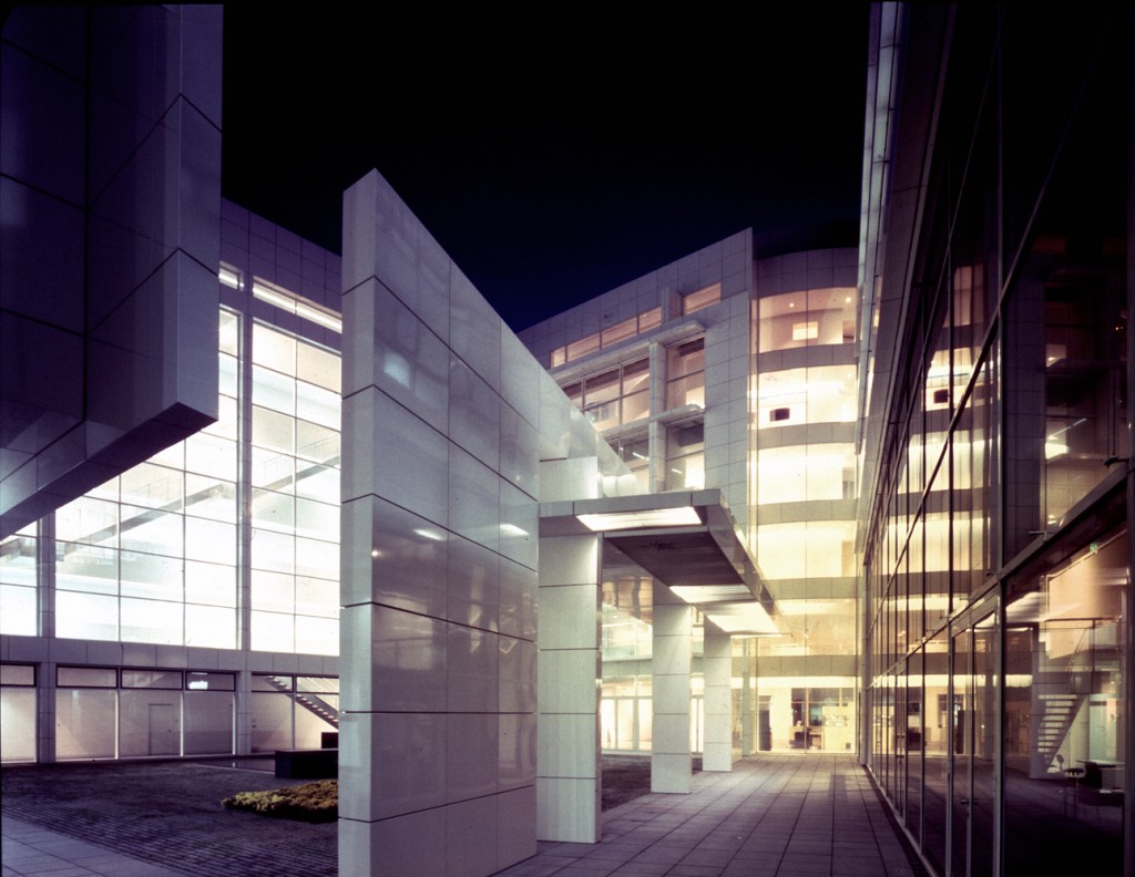 Siemens Headquarters Building Richard Meier-1