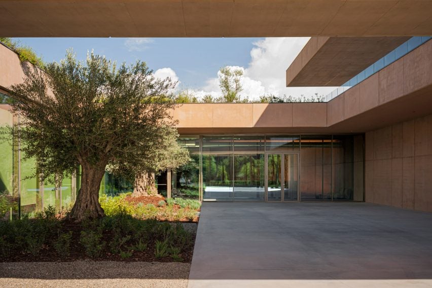 Fendi 佛罗伦萨工厂丨意大利佛罗伦萨丨意大利建筑工作室 Piuarch-17