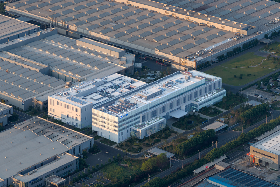 项目落成：江苏恒立国际研发中心|华纳幕墙-7